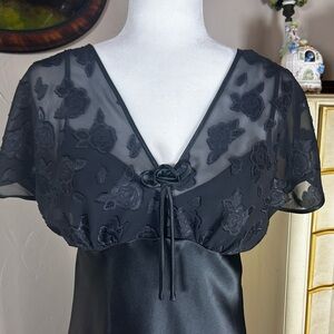 Elegant Vintage Black Lace Nightgown